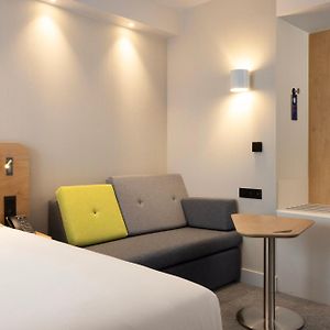 Habitación Estándar con Cama Queen